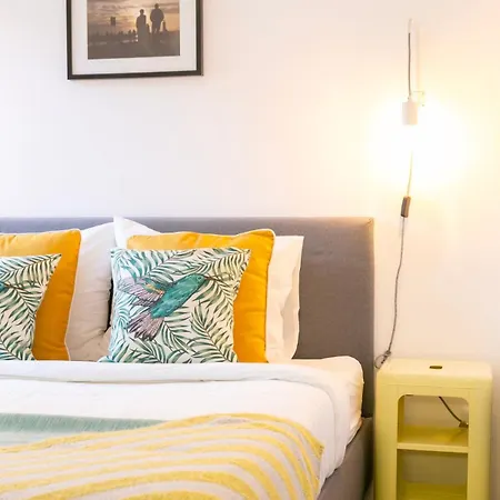 Daire Great 1 Bdr Flat With Air Condicioner!