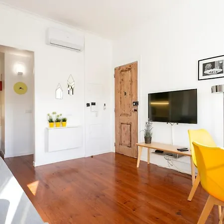 Cozy And Bright 1bdr Flat In Typical Neighborhood! *