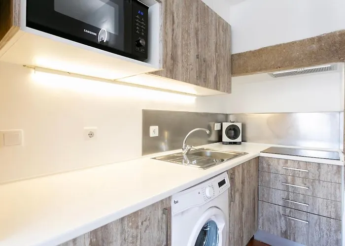 Great 1 Bdr Flat With Air Condicioner! ליסבון